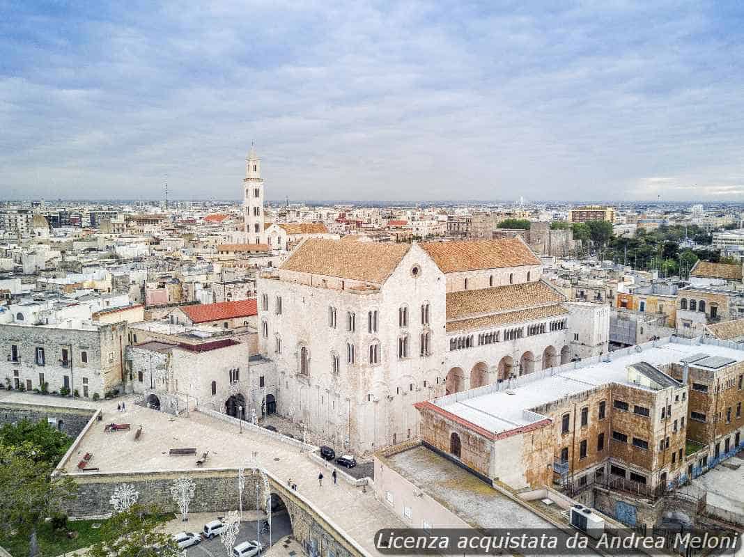 Meteo Bari: oggi cieli grigi, ma domani torna il sole 14 Meteo Bari: oggi cieli grigi, ma domani torna il sole