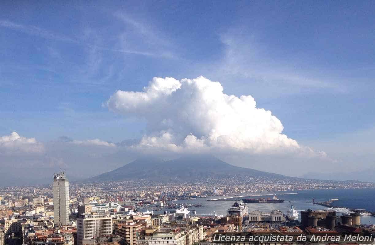 Meteo Napoli: nuvolosità e rovesci oggi, piovaschi in arrivo 17 Meteo Napoli: nuvolosità e rovesci oggi, piovaschi in arrivo