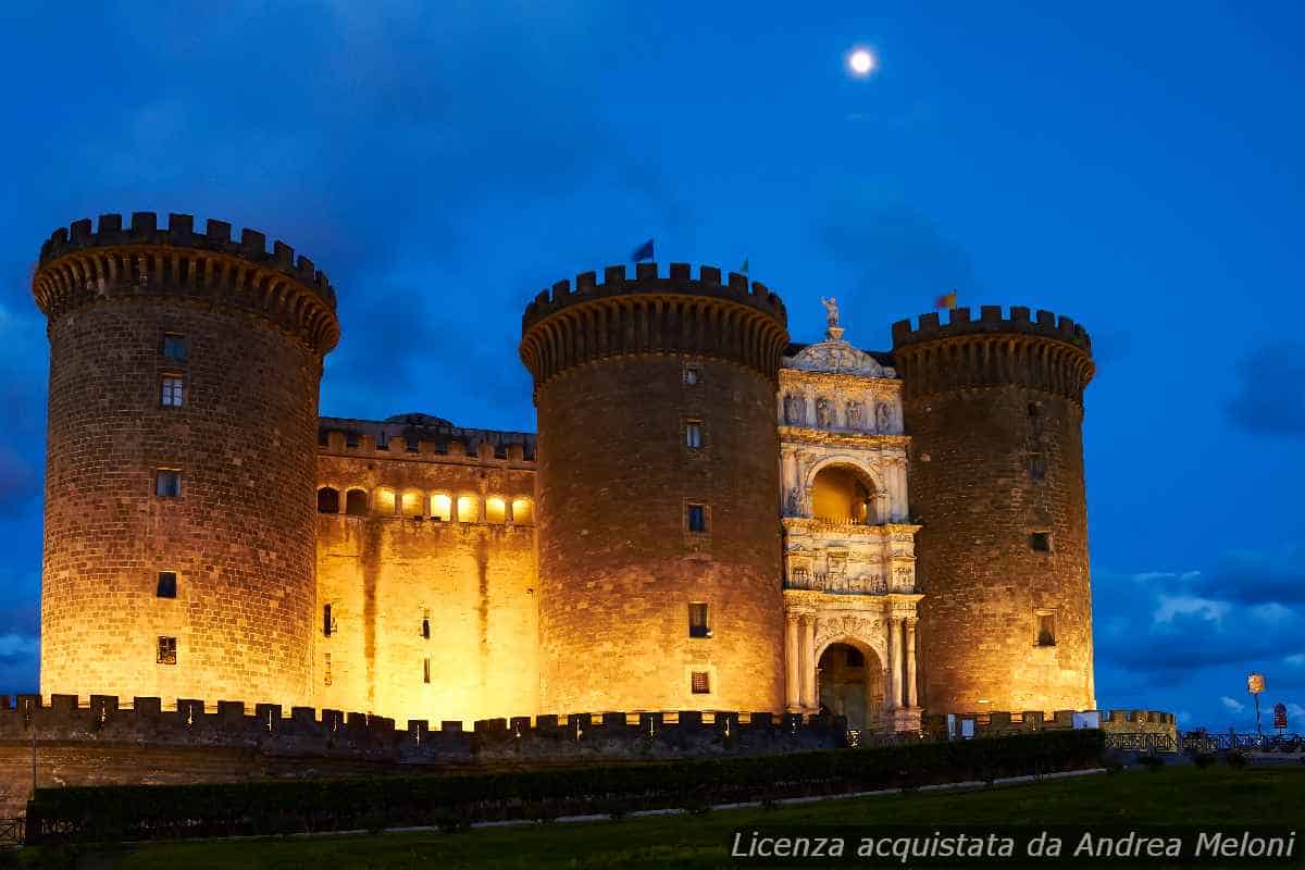 Meteo Napoli: Nuvolosità e Piovaschi Oggi, Domani Rovesci con Vento 17 Meteo Napoli: Nuvolosità e Piovaschi Oggi, Domani Rovesci con Vento