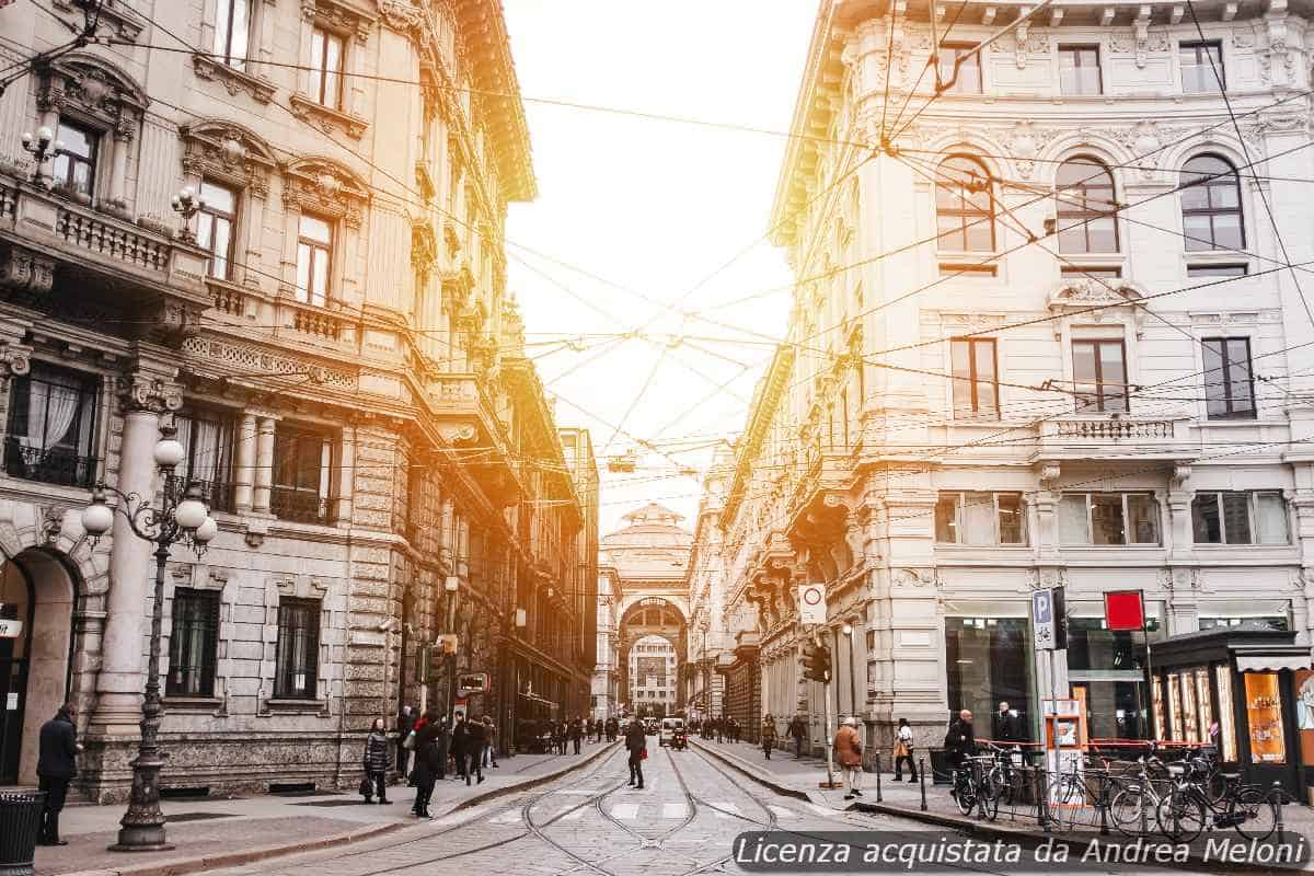 Meteo Milano: oggi nuvoloso con rovesci, previsioni simili nei prossimi giorni 4 Meteo Milano: oggi nuvoloso con rovesci, previsioni simili nei prossimi giorni