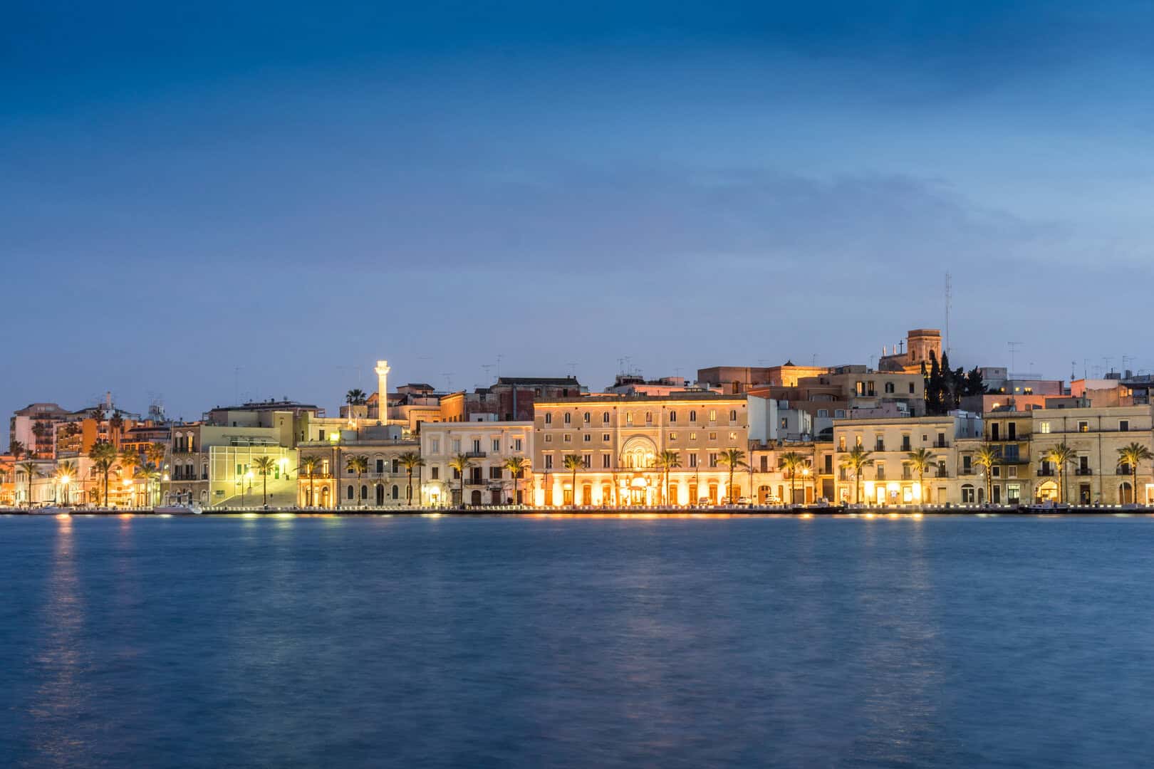 Esplorando Brindisi: un viaggio di due giorni tra mare e storia millenaria 4 Esplorando Brindisi: un viaggio di due giorni tra mare e storia millenaria
