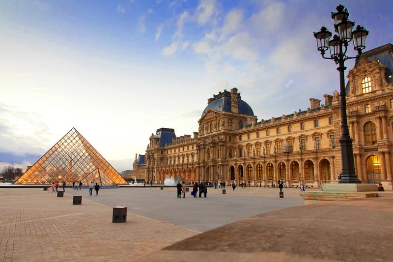 Scopri Parigi: una guida alle meraviglie e ai siti imperdibili della città 19 Scopri Parigi: una guida alle meraviglie e ai siti imperdibili della città