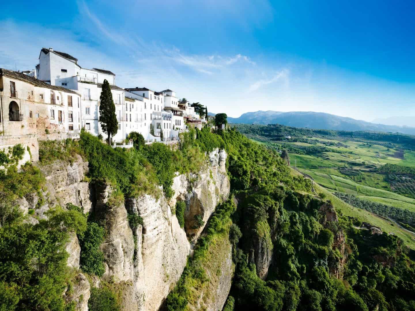 Esplorazione delle autentiche tradizioni culturali e storiche a Ronda. Turismo nella città spagnola 45 Esplorazione delle autentiche tradizioni culturali e storiche a Ronda. Turismo nella città spagnola