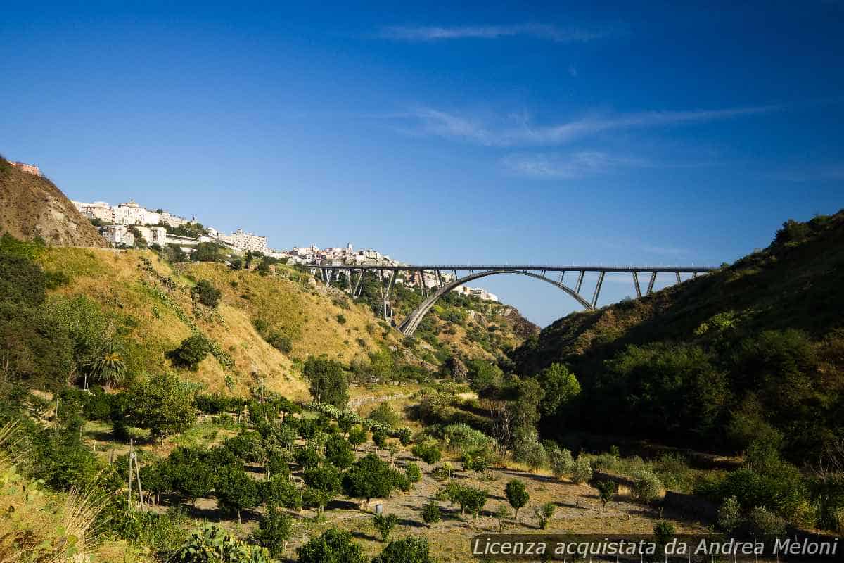 Previsione Meteo Catanzaro: Stabilità e Nuvole Sparse nei Prossimi Giorni 2 Previsione Meteo Catanzaro: Stabilità e Nuvole Sparse nei Prossimi Giorni