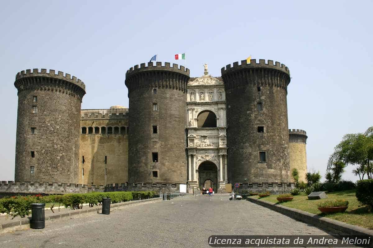 Meteo Napoli: Nuvolosità e Piogge Imminenti, Seguite da Temporali Sparsi 15 Meteo Napoli: Nuvolosità e Piogge Imminenti, Seguite da Temporali Sparsi