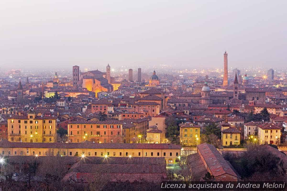 Meteo Bologna: oggi sereno, prossimi giorni stabili con lievi variazioni