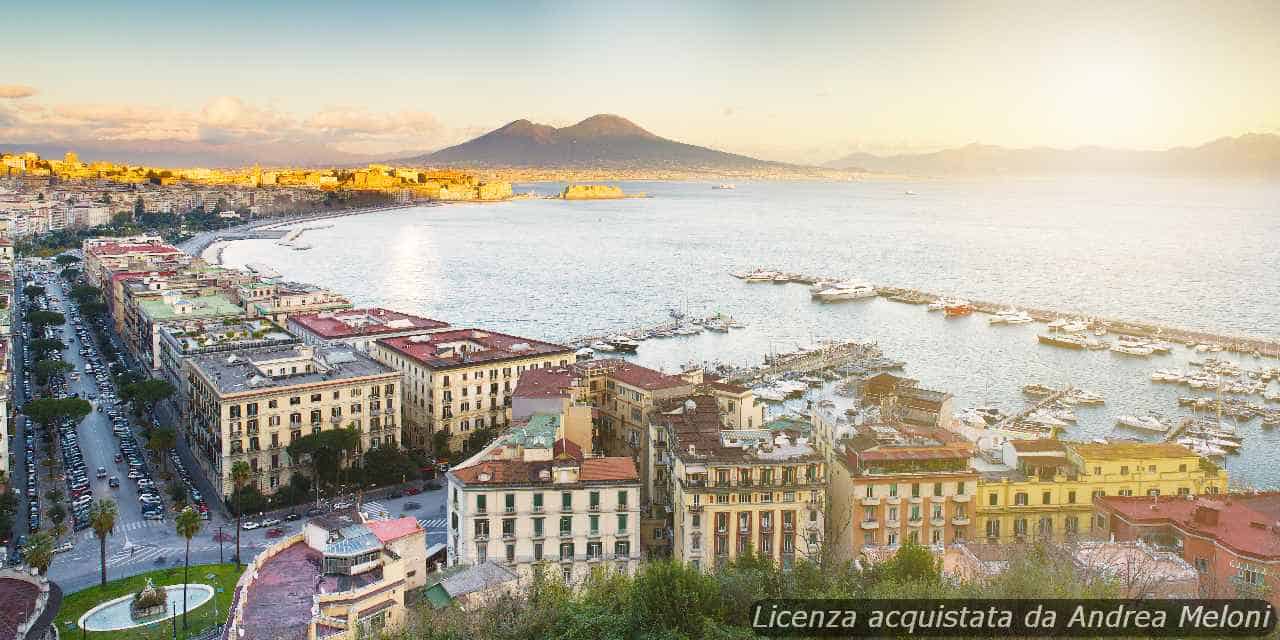 Meteo Napoli: domani cielo sereno, segue variabilità con vento
