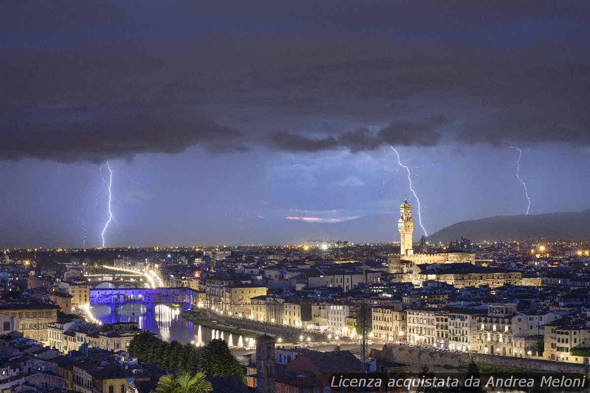 Meteo Firenze: domani brevi nuvole e vento, schiarite in arrivo 8 Meteo Firenze: domani brevi nuvole e vento, schiarite in arrivo