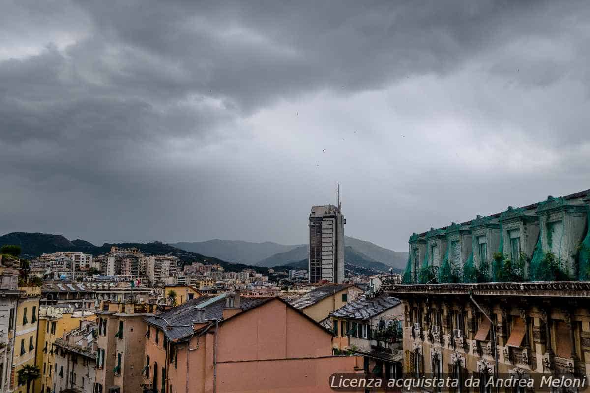 Meteo Genova: Nubi Sparse e Vento, Cambiamenti Minimi nei Prossimi Giorni 25 Meteo Genova: Nubi Sparse e Vento, Cambiamenti Minimi nei Prossimi Giorni