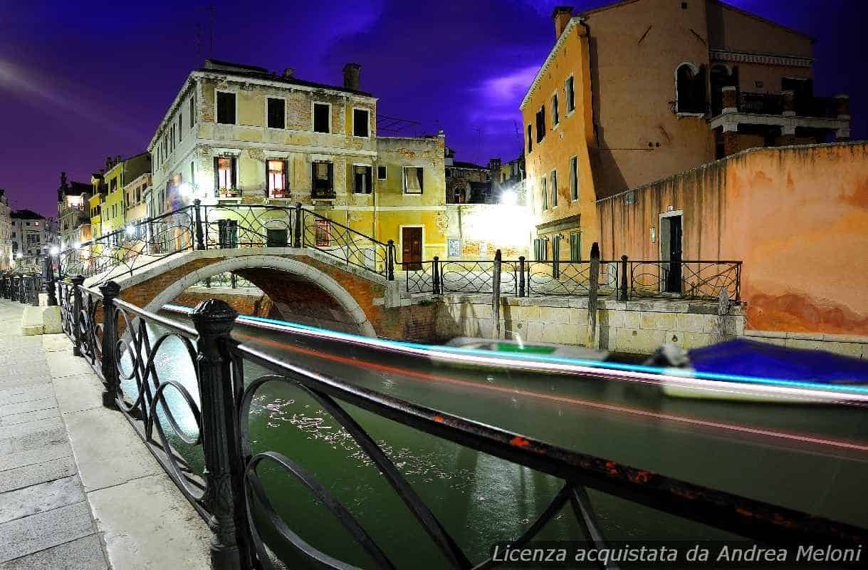 Meteo Venezia: Nubi Sparse e Vento, Schiarite in Arrivo