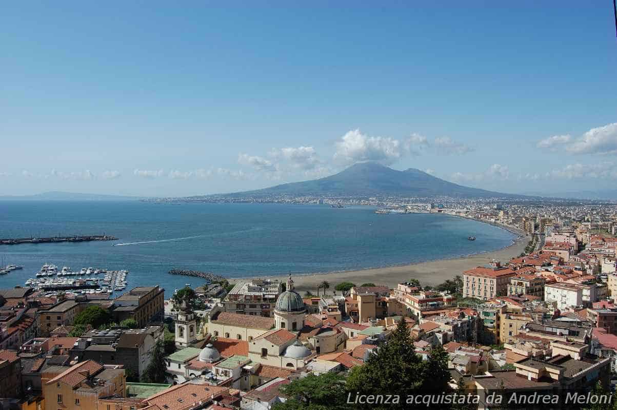 Meteo Napoli: Poco Nuvoloso e Vento, Temporali in Arrivo 5 Meteo Napoli: Poco Nuvoloso e Vento, Temporali in Arrivo