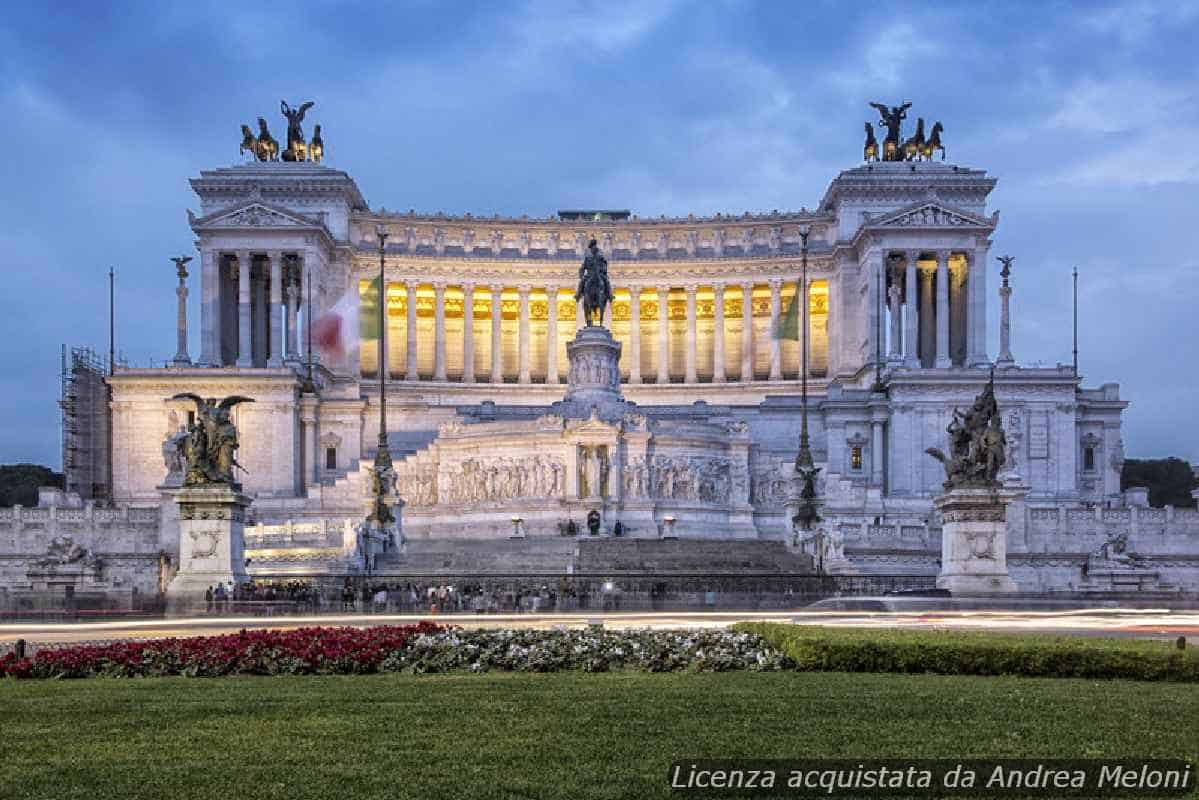 Meteo Roma: Nubi sparse domani, seguite da cielo poco nuvoloso e vento intermittente