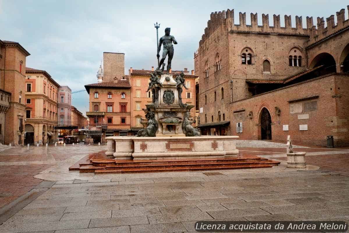 Meteo Bologna: domani poco nuvoloso e ventoso, segue nuvolosità con rovesci