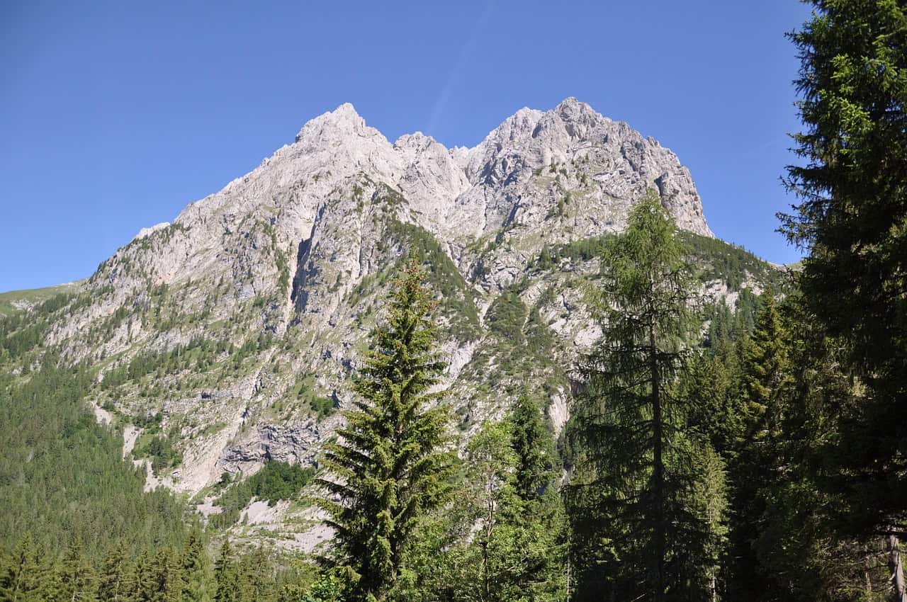 Turismo in Friuli-Venezia Giulia: l’emozionante traversata del Monte Coglians 18 Turismo in Friuli-Venezia Giulia: l’emozionante traversata del Monte Coglians