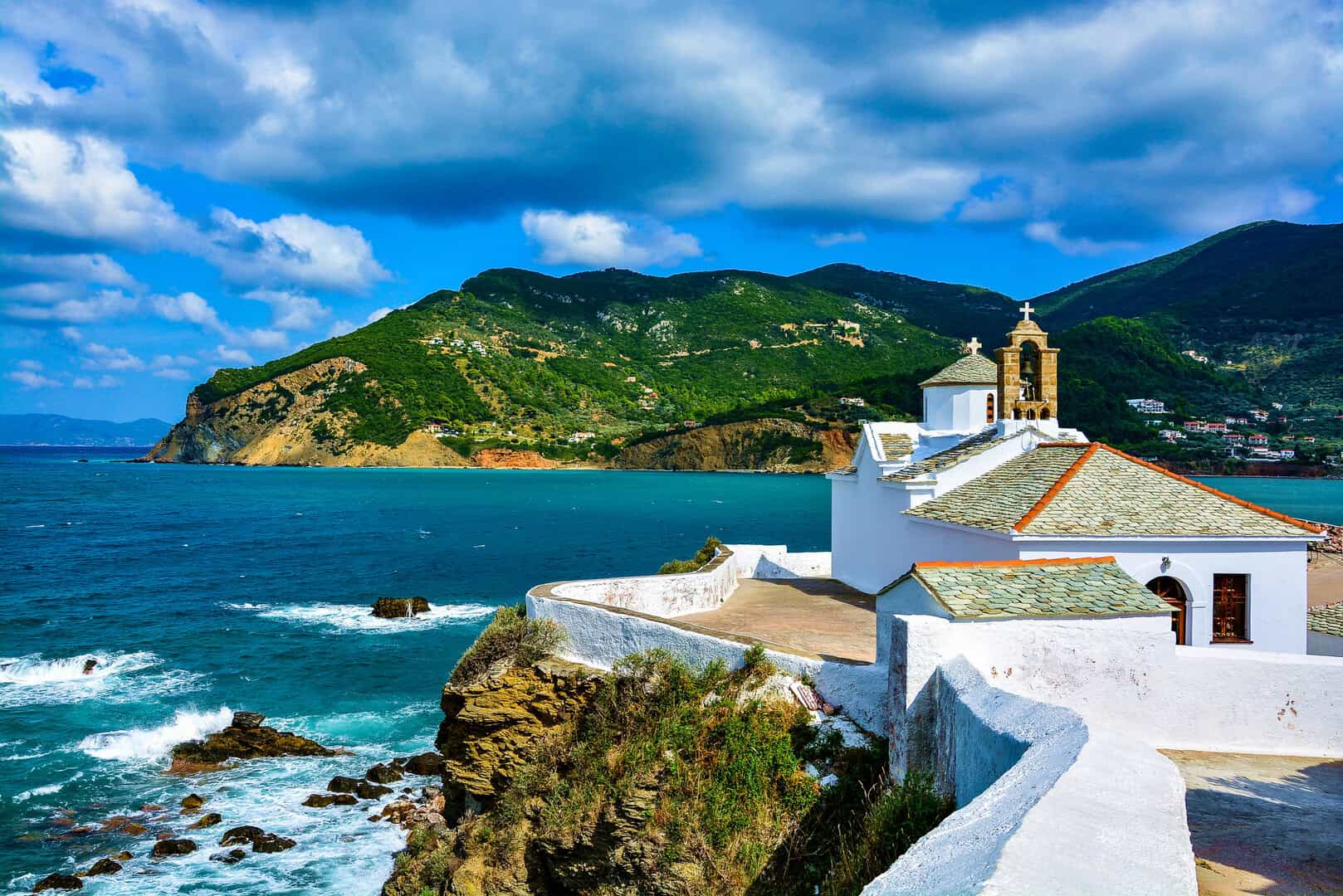 Un gioiello greco tra pinete e acque cristalline. Viaggio a Skopelos 4 Un gioiello greco tra pinete e acque cristalline. Viaggio a Skopelos