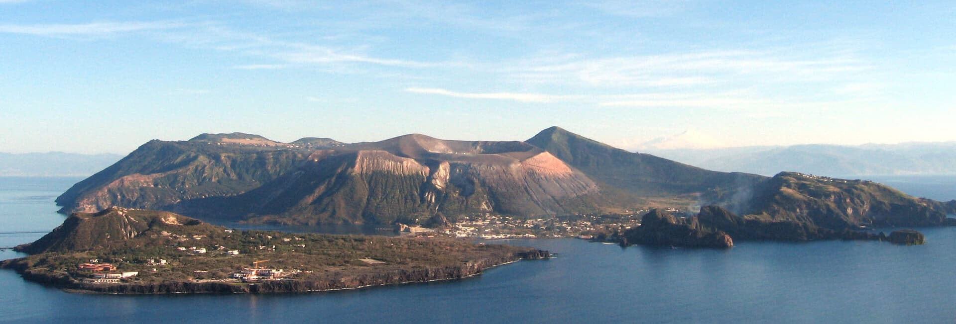 Un’esperienza unica. Viaggio nel mondo affascinante dei vulcani di Vulcano 2 Un’esperienza unica. Viaggio nel mondo affascinante dei vulcani di Vulcano