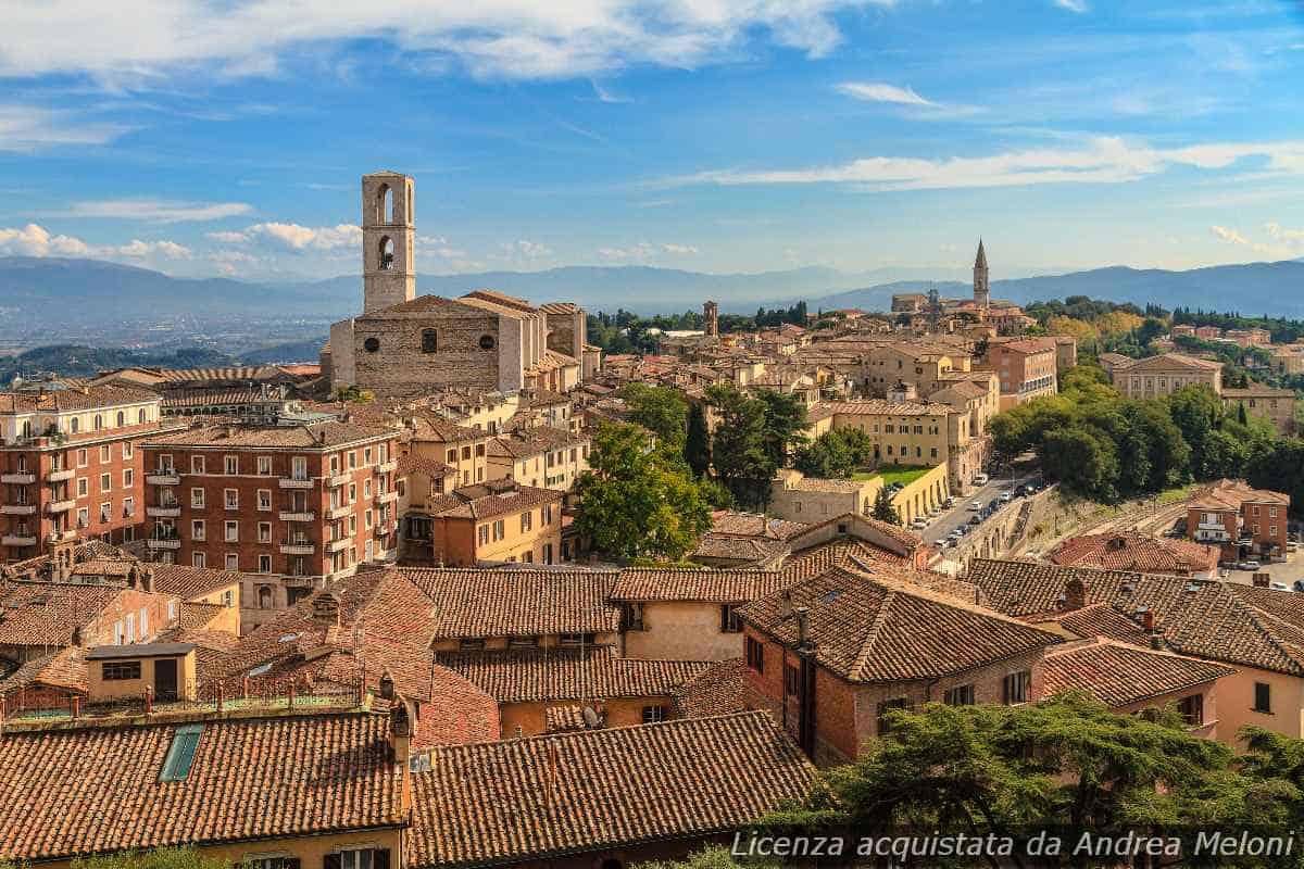Meteo Perugia: Domani pioggia intermittente, segue schiarita