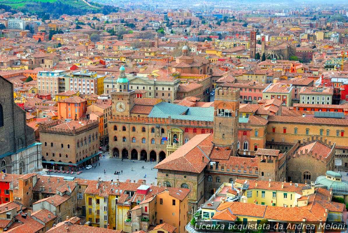 Meteo Bologna: domani cieli limpidi, leggere nuvole in arrivo