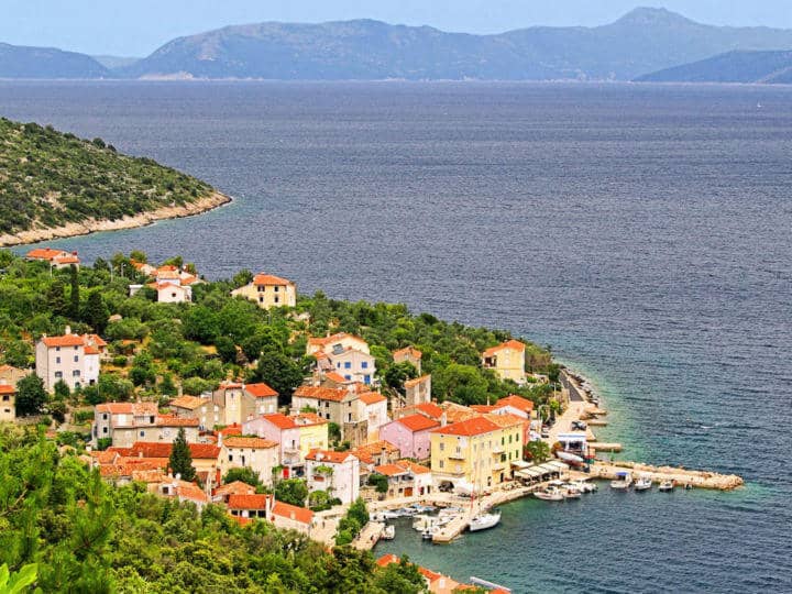 Scoprire le meraviglie nascoste dell’isola di Cres durante un viaggio in Croazia 8 Scoprire le meraviglie nascoste dell’isola di Cres durante un viaggio in Croazia