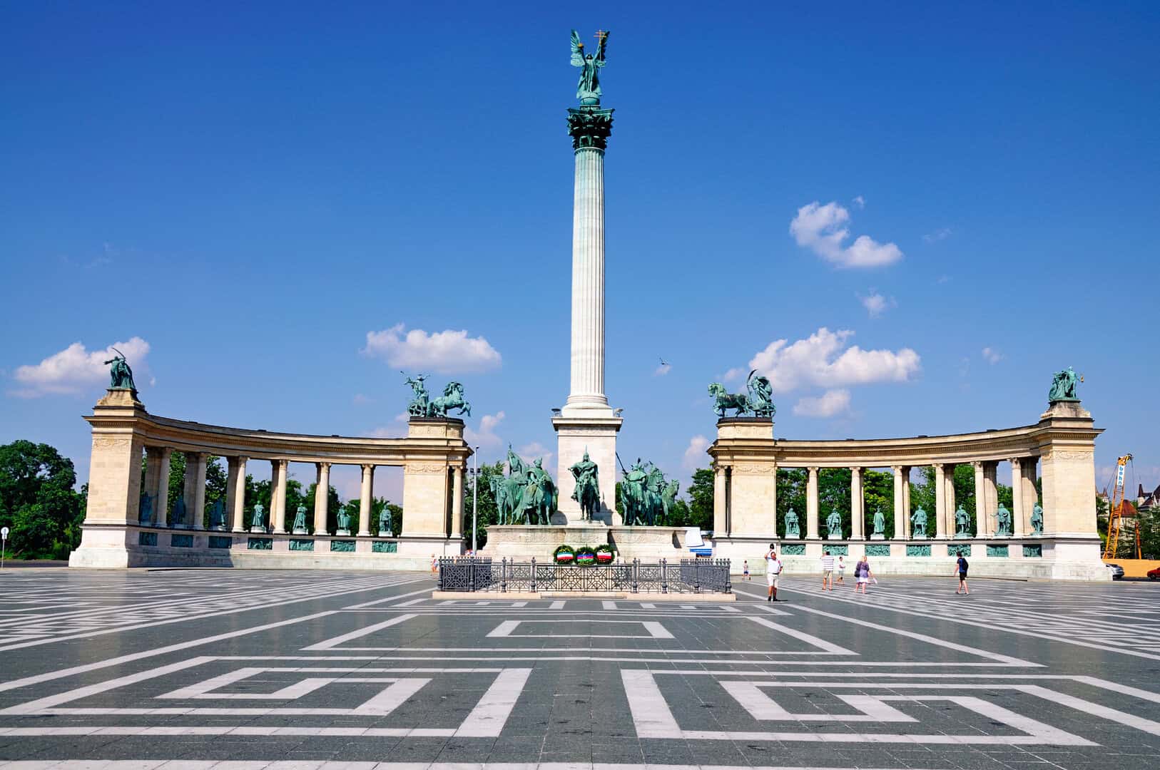 Viaggio economico a Budapest. Tra storia dei castelli e bagni termali 2 Viaggio economico a Budapest. Tra storia dei castelli e bagni termali