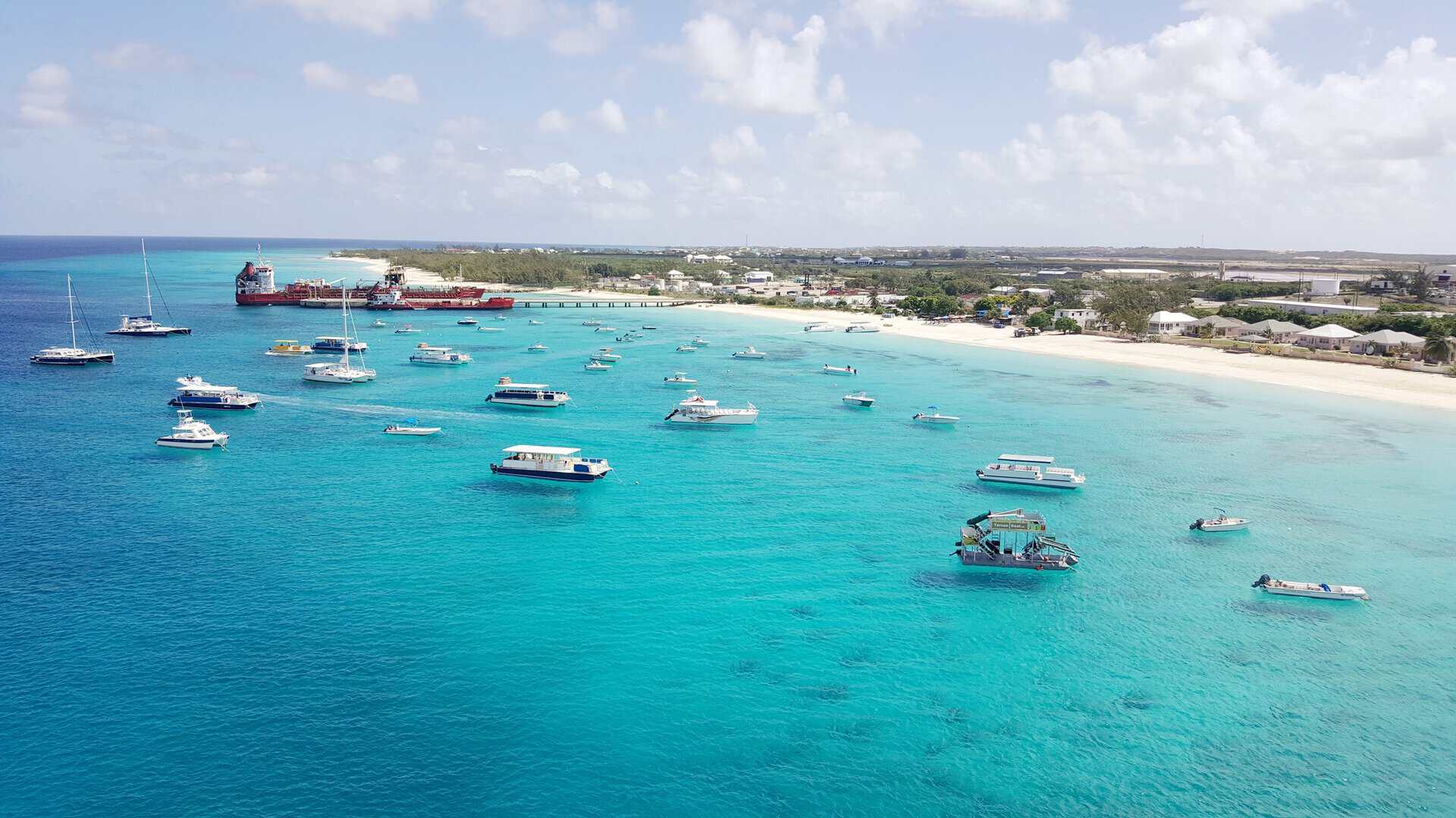 Esplora il mare incantevole e rilassati a Grand Turk con turismo low cost 8 Esplora il mare incantevole e rilassati a Grand Turk con turismo low cost