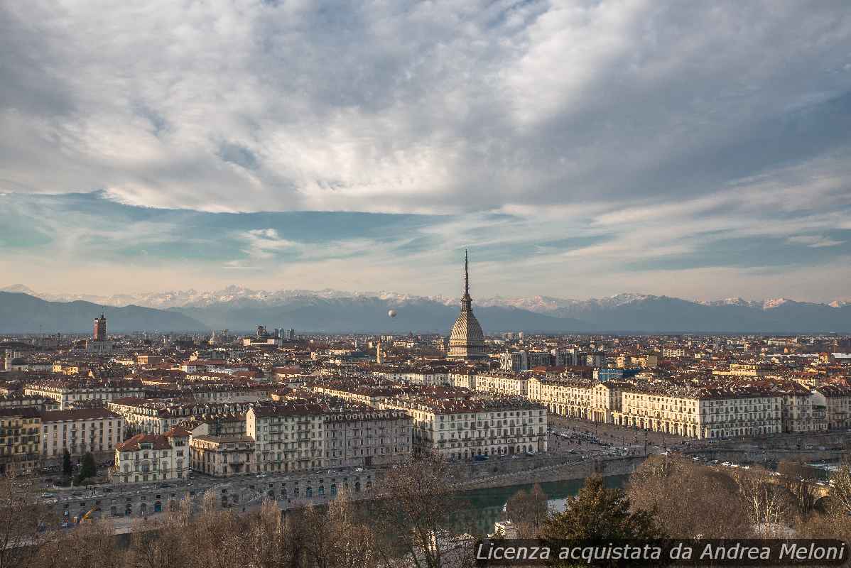 Meteo Torino: Nuvole e Pioggia Leggera Domani, Schiarite Successive 13 Meteo Torino: Nuvole e Pioggia Leggera Domani, Schiarite Successive