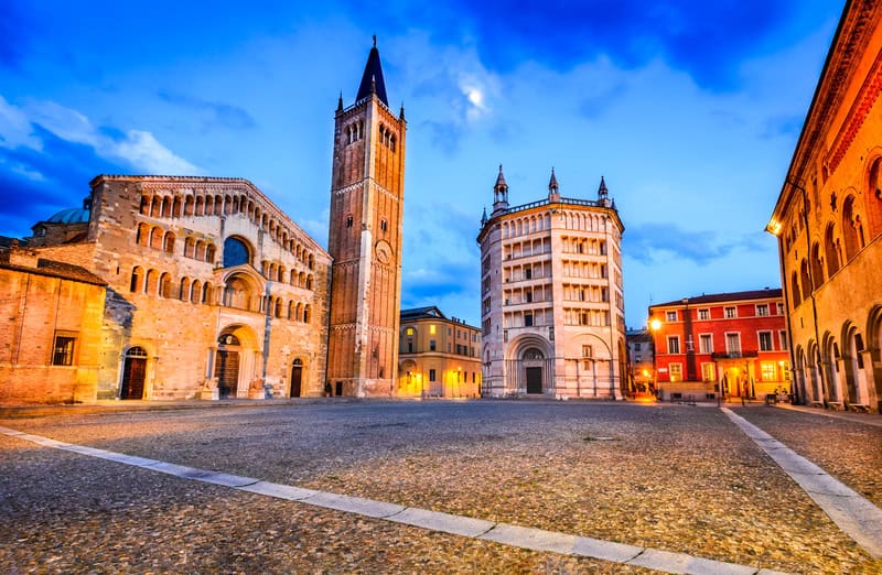 Viaggio attraverso il centro storico di Parma 10 Viaggio attraverso il centro storico di Parma