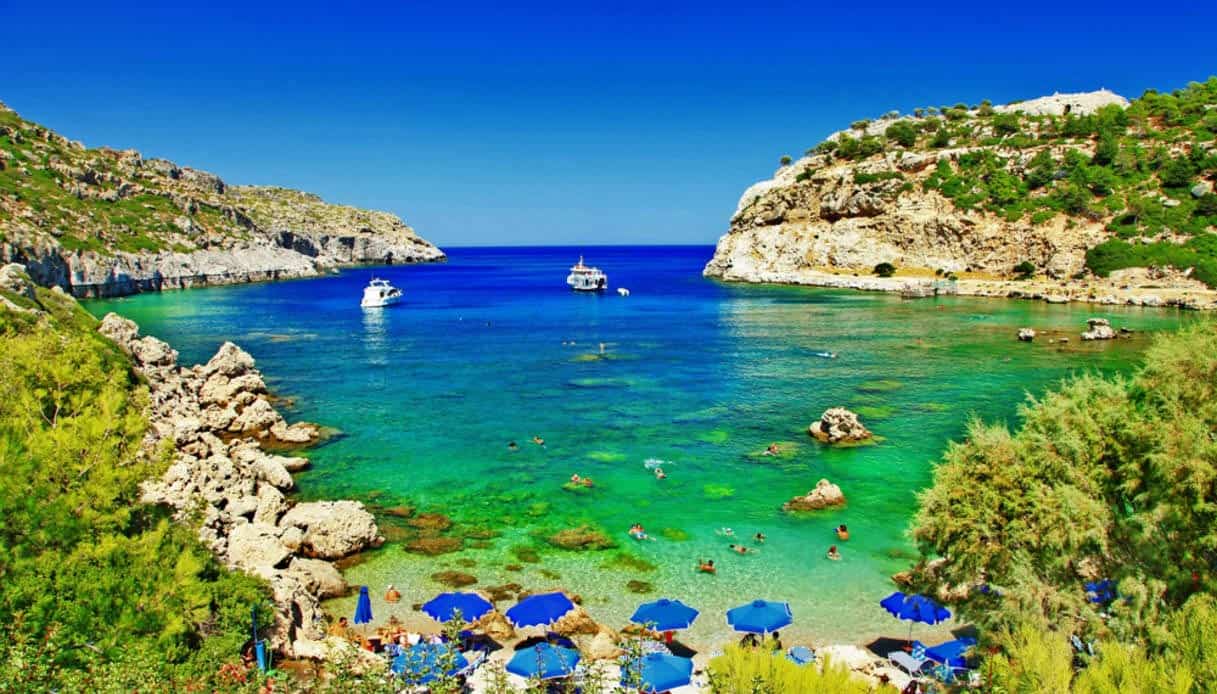 Viaggio economico a Rodi. Tra spiagge incantevoli e storia medievale 18 Viaggio economico a Rodi. Tra spiagge incantevoli e storia medievale