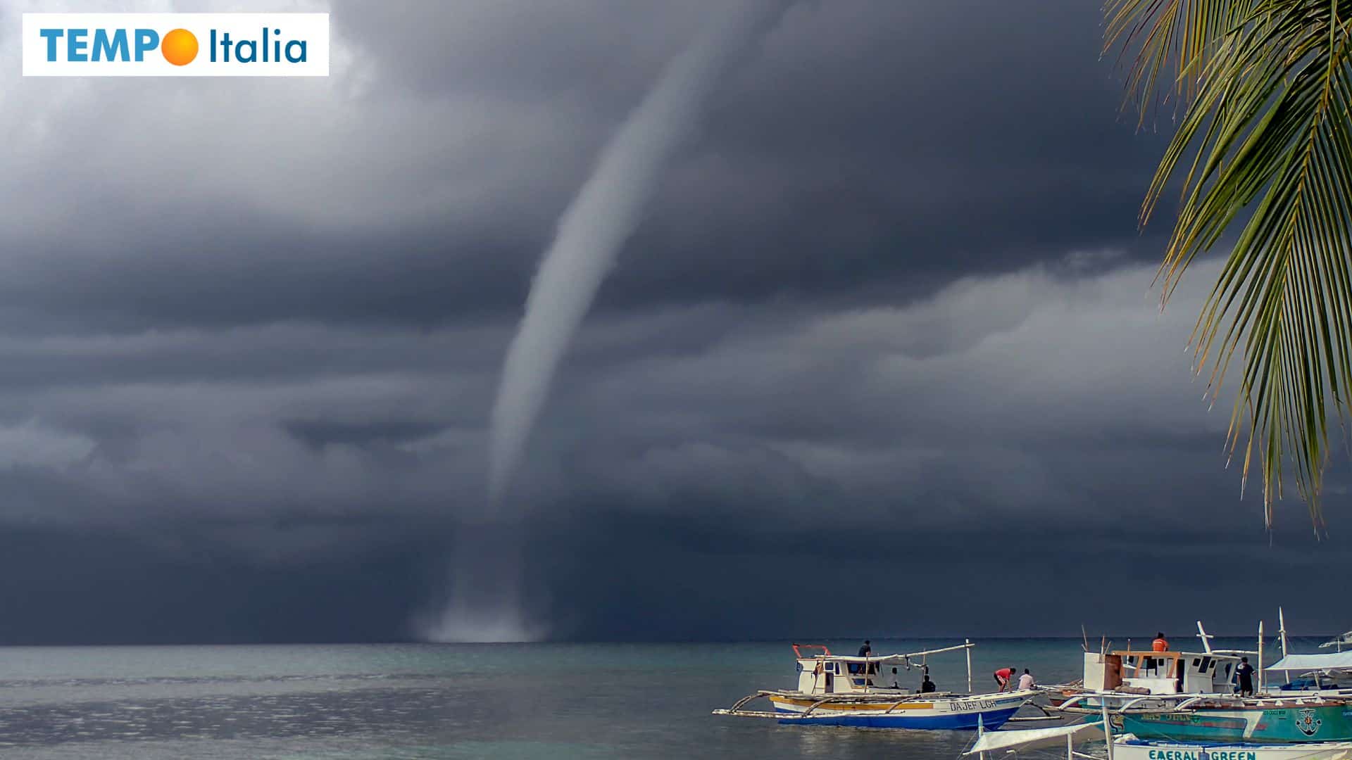 Meteo, verso la stagione delle trombe marine. Un fenomeno inquietante e pericoloso 2 trombe marine 27 jjhh