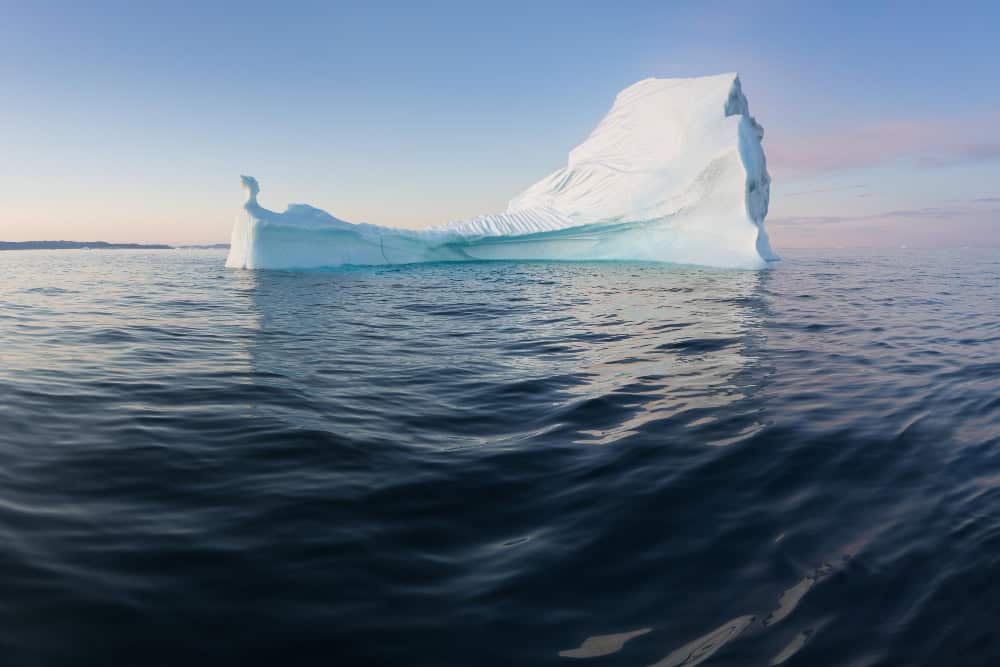 L’iceberg A-83 e la sua grande fuga dall’Antartide