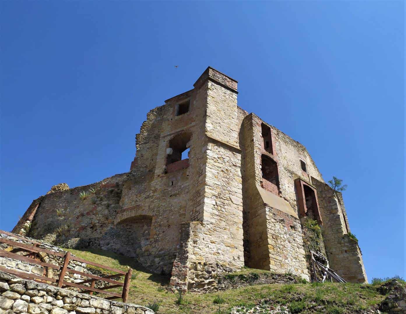 Riscoprire la cultura della Liguria. Antiche rovine di Savona da esplorare