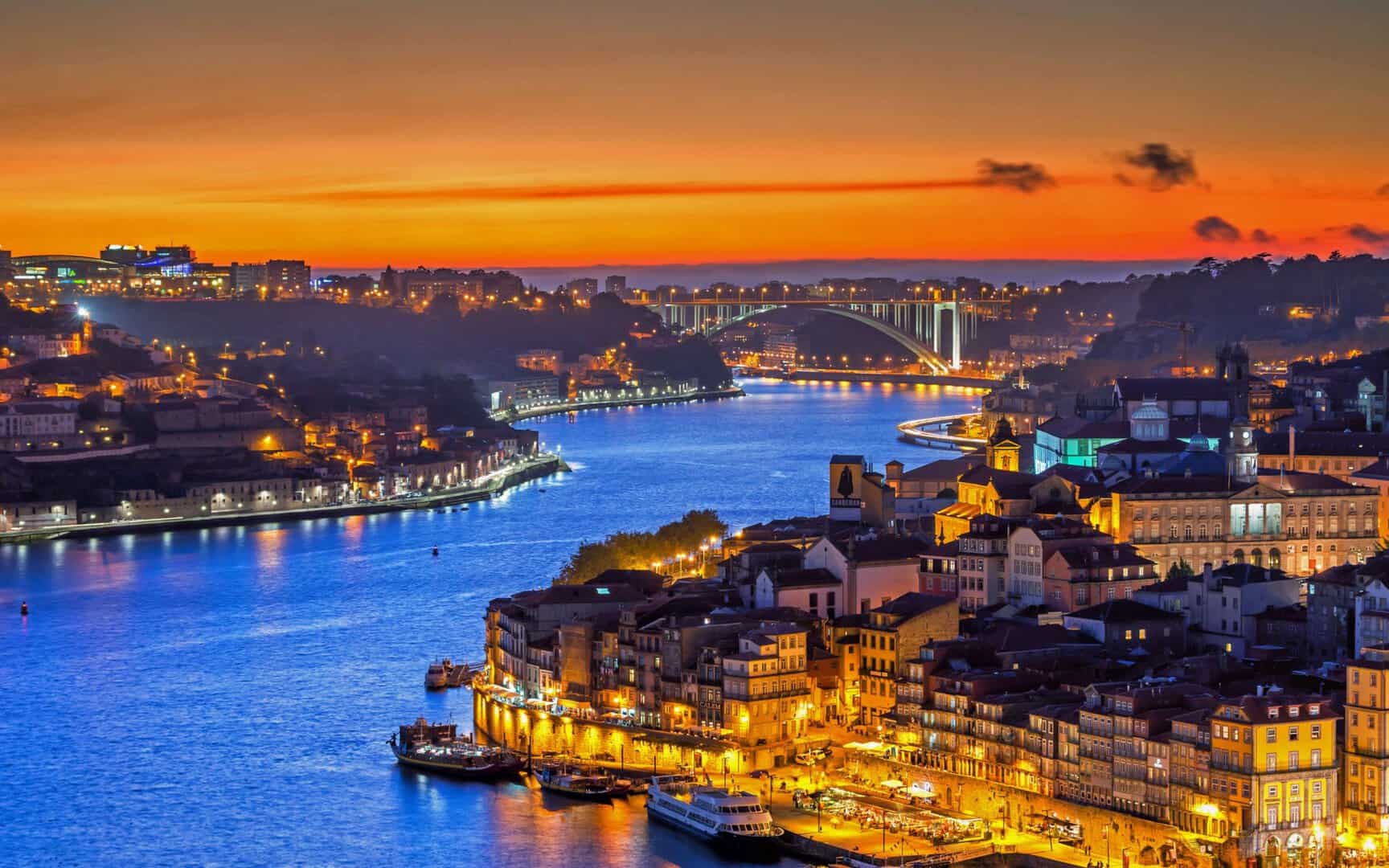 Esplorare Porto: consigli e attrazioni imperdibili per un viaggio al meglio 2 R 15 scaled