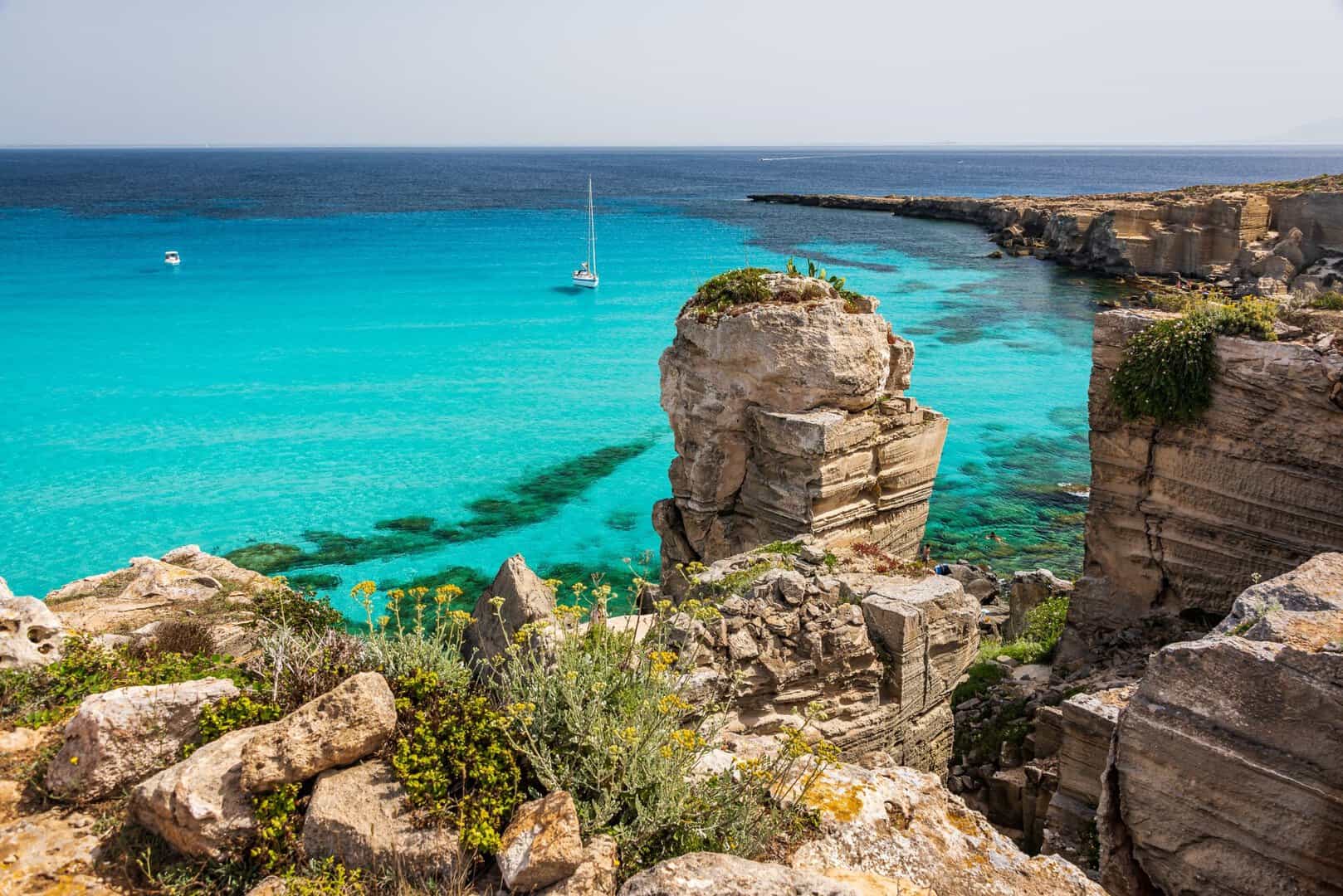 Esplorazione storica dell’isola incantevole. Viaggio a Favignana, Egadi 5 Esplorazione storica dell’isola incantevole. Viaggio a Favignana, Egadi