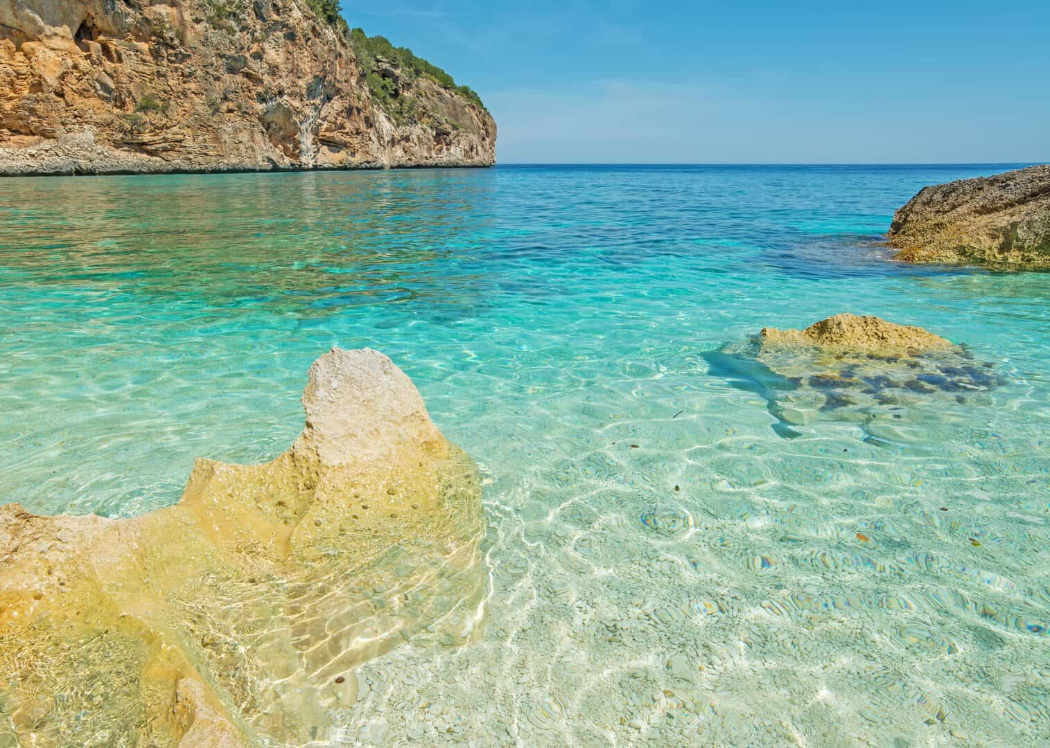 Esplorazione dei sentieri nascosti di Cala Biriola durante un viaggio in Sardegna 15 Esplorazione dei sentieri nascosti di Cala Biriola durante un viaggio in Sardegna
