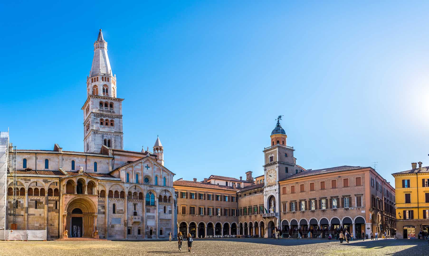Modena: tesori UNESCO e l’eredità storico-culturale della città nel turismo 8 Modena: tesori UNESCO e l’eredità storico-culturale della città nel turismo