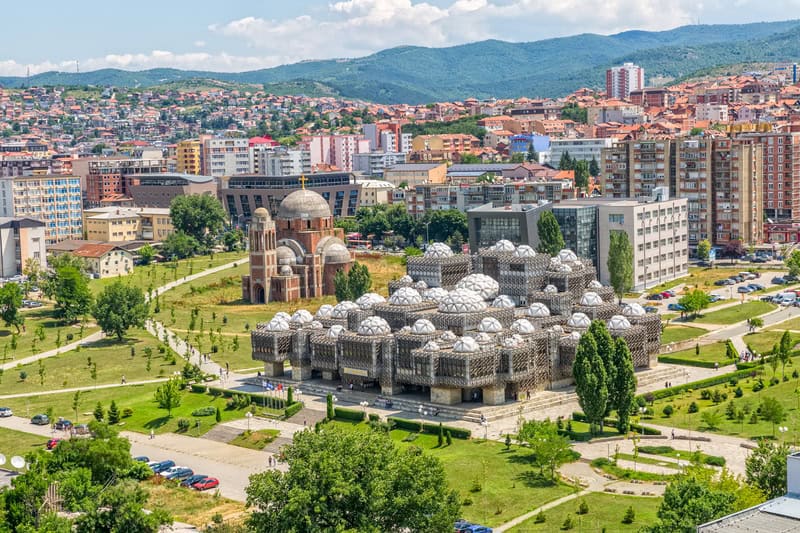 Viaggio a Pristina: un connubio di storia e modernità 6 Viaggio a Pristina: un connubio di storia e modernità