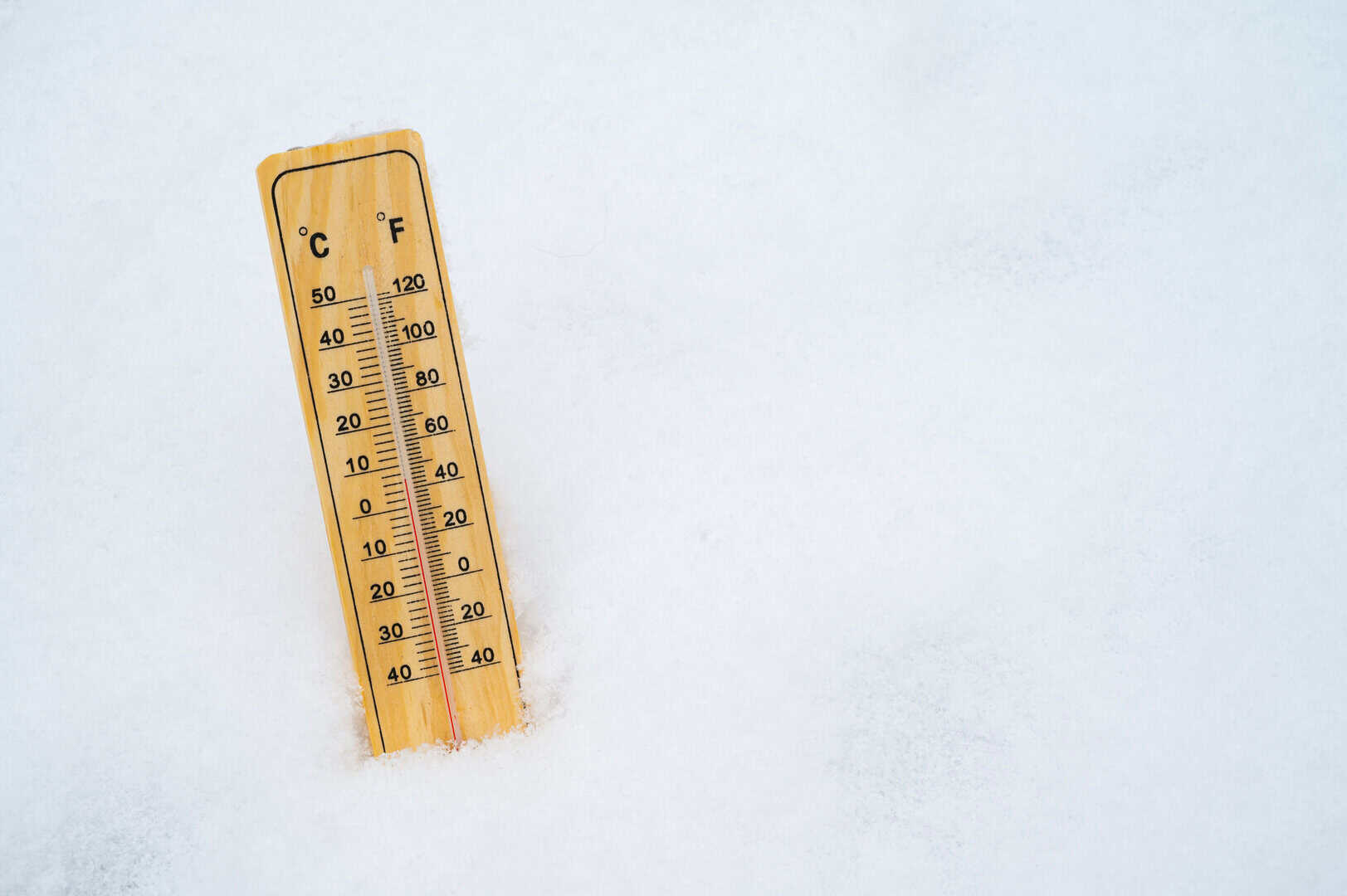 Meteo, Novembre gela l'Italia: prime Nevicate a quote basse in vista 4 dreamstime m 270669262