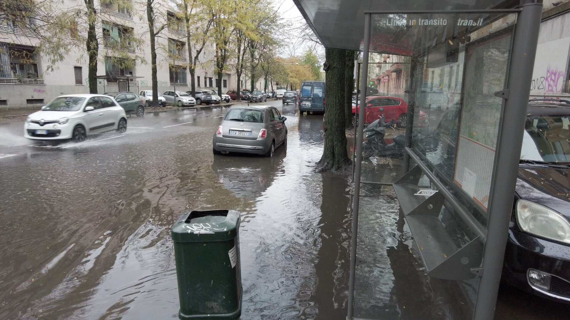 Meteo, piove da Milano a Roma: per media e meteorologi è sufficiente. Il Sud può attendere