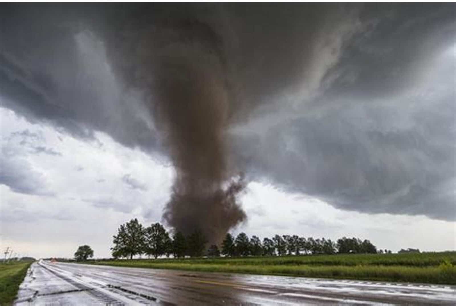 L’uragano Milton ha causato tornado. Ecco il perché 58 L’uragano Milton ha causato tornado. Ecco il perché