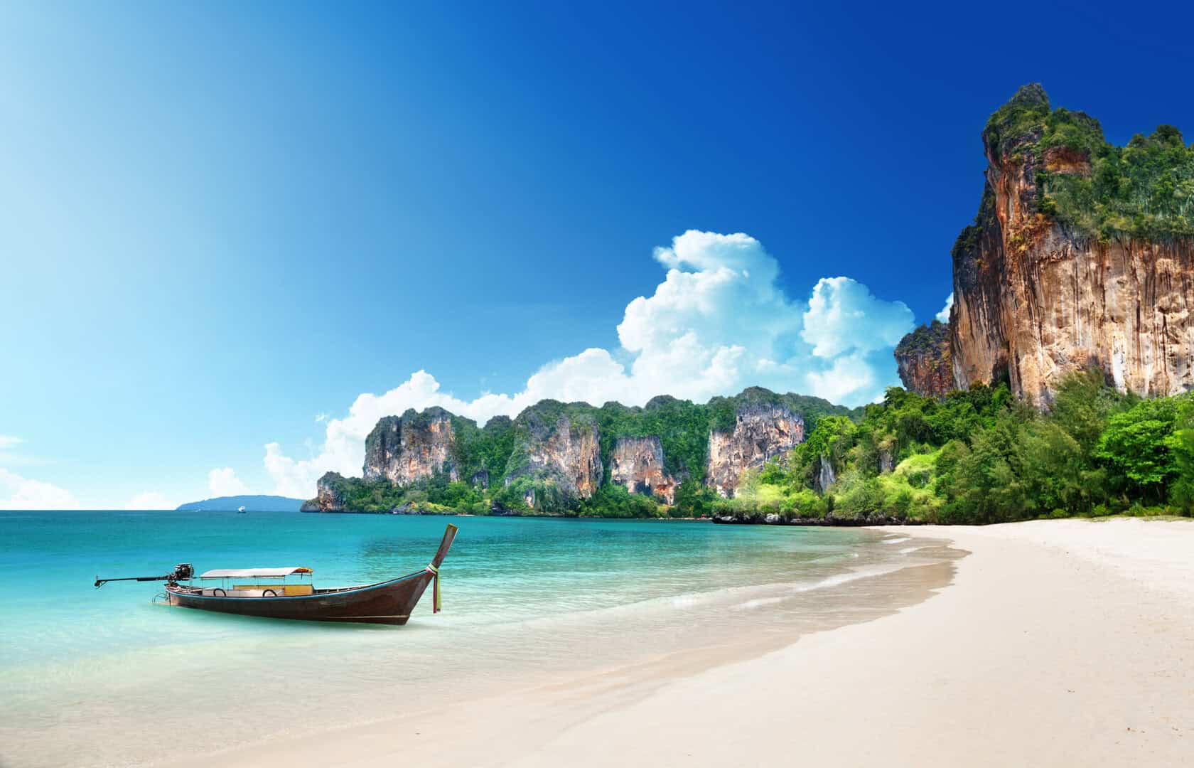 Esplora spiagge e scogliere calcaree a Krabi in Thailandai 12 Esplora spiagge e scogliere calcaree a Krabi in Thailandai