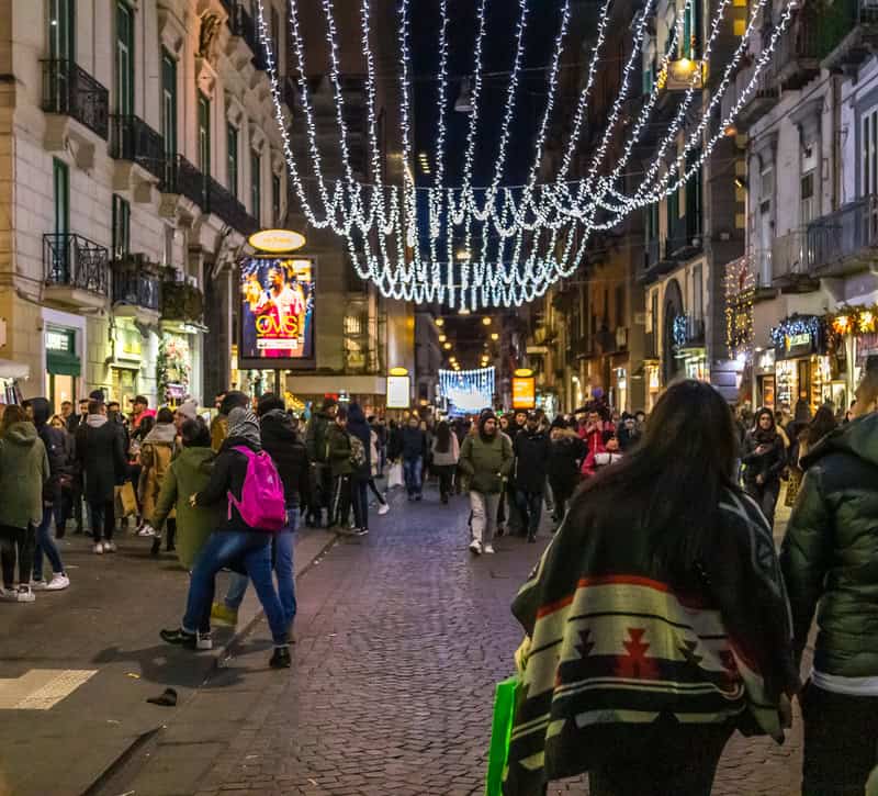 Turismo tra i mercatini di Natale di Napoli
