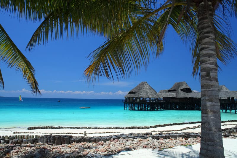 Vacanza a Zanzibar: spiagge bianche e tradizione swahili in un viaggio indimenticabile 1 Vacanza a Zanzibar: spiagge bianche e tradizione swahili in un viaggio indimenticabile