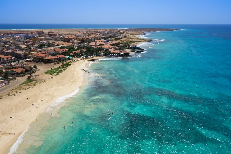 Vacanza a Sal, tra spiagge e sport acquatici vicino a Capo Verde