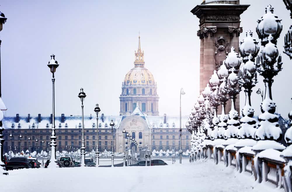 Meteo Francia, caos per la diffusa nevicata