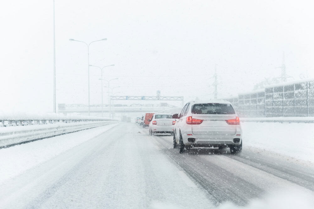Meteo BELGIO, vento sino a forza di URAGANO con NEVE