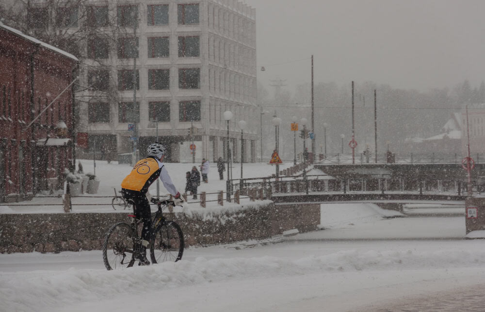 Meteo Francia: Neve e ghiaccio cinque dipartimenti in allerta gialla