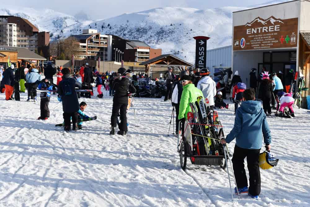 Meteo Isère: nevicate intense in arrivo su Grenoble e Alpi, ecco le zone interessate 43 Meteo Isère: nevicate intense in arrivo su Grenoble e Alpi, ecco le zone interessate