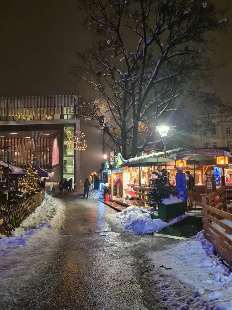 Natale bianco in Austria: neve abbondante e allerta meteo