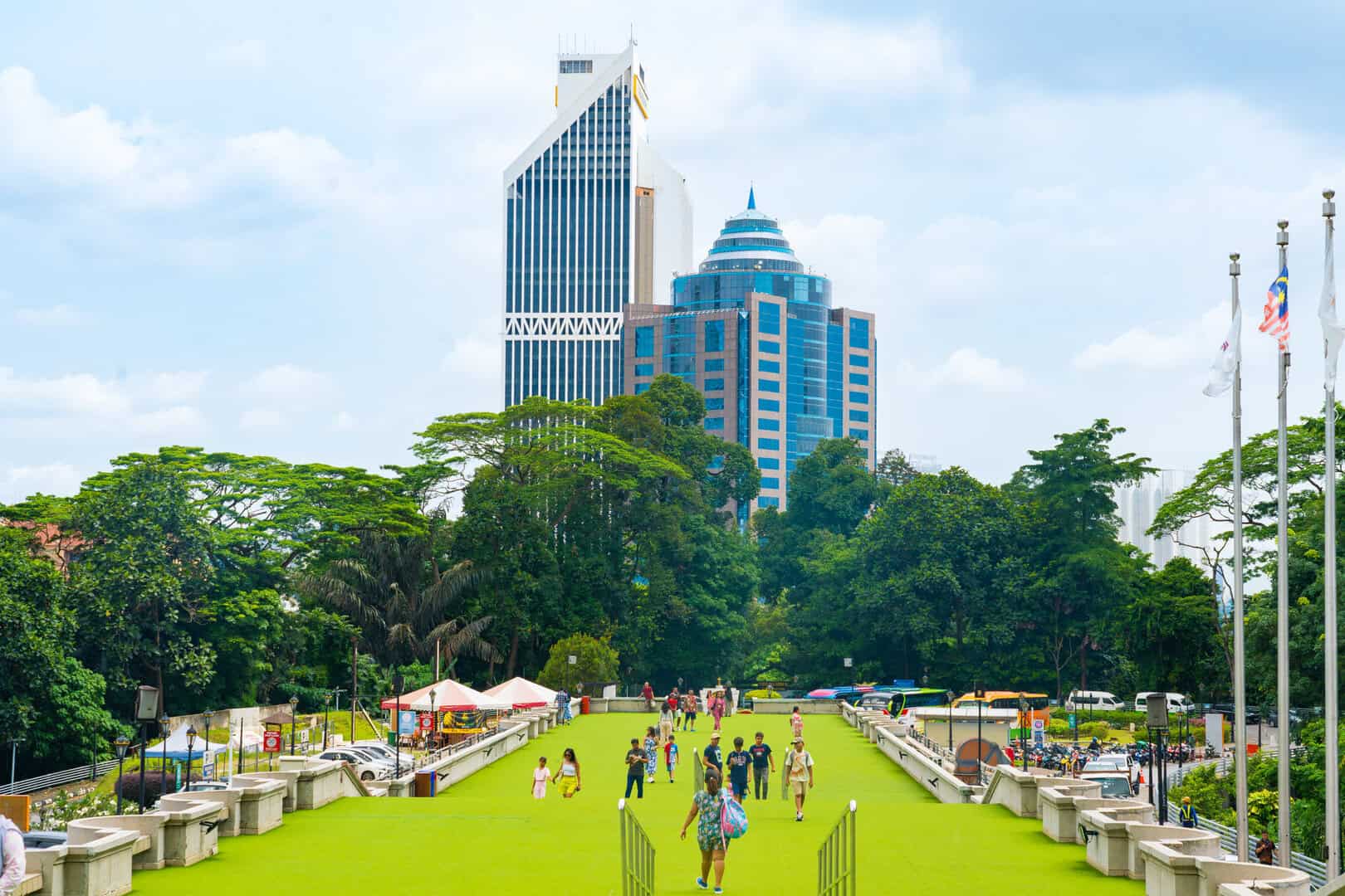 Viaggi a Kuala Lumpur: tra modernità, tradizioni e natura 4 Viaggi a Kuala Lumpur: tra modernità, tradizioni e natura