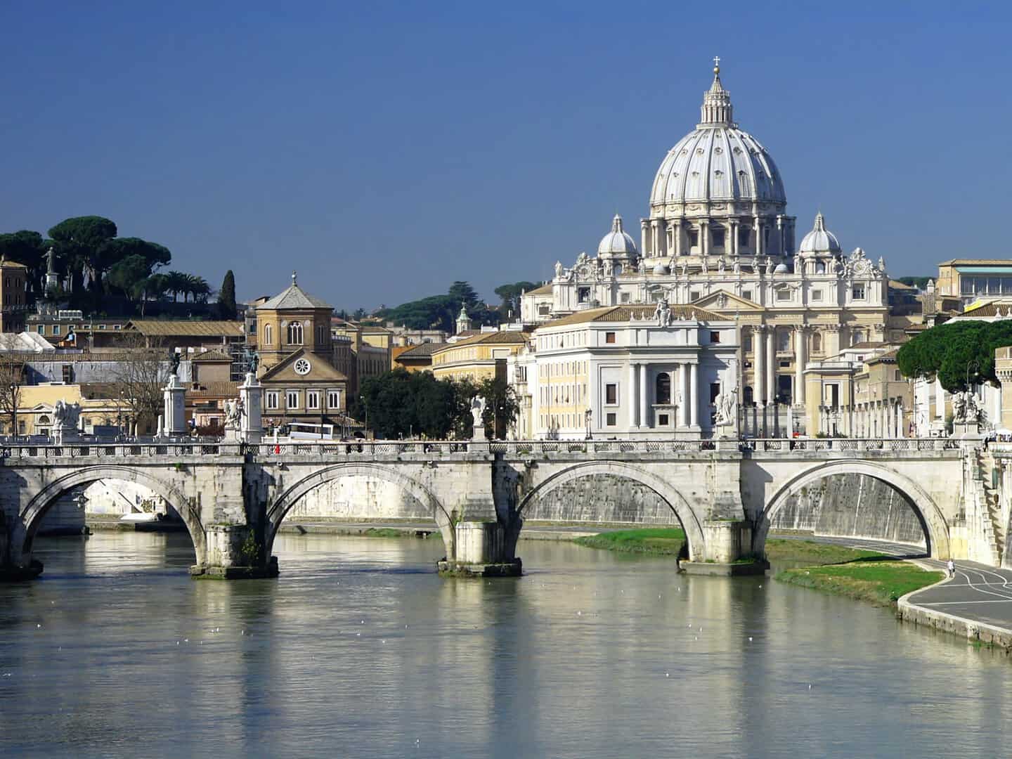 Scopri la storia e la bellezza di Roma in inverno. Clima mite 2 dreamstime m 3709969